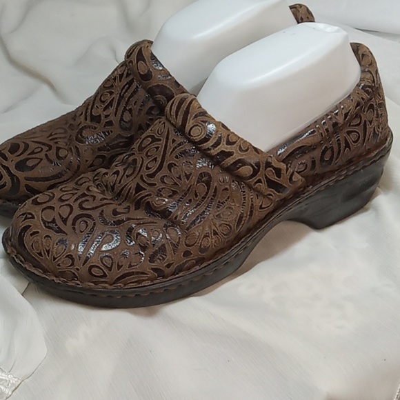 Born b.o.c women's clogs size 10 - Picture 3 of 8